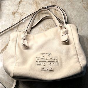 Tory Burch Ivory shoulder bag with gold chains